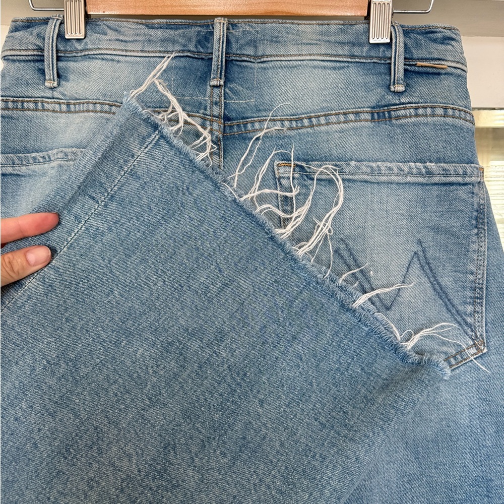 MOTHER The Hustler Roller Jeans - Picture 9 of 11